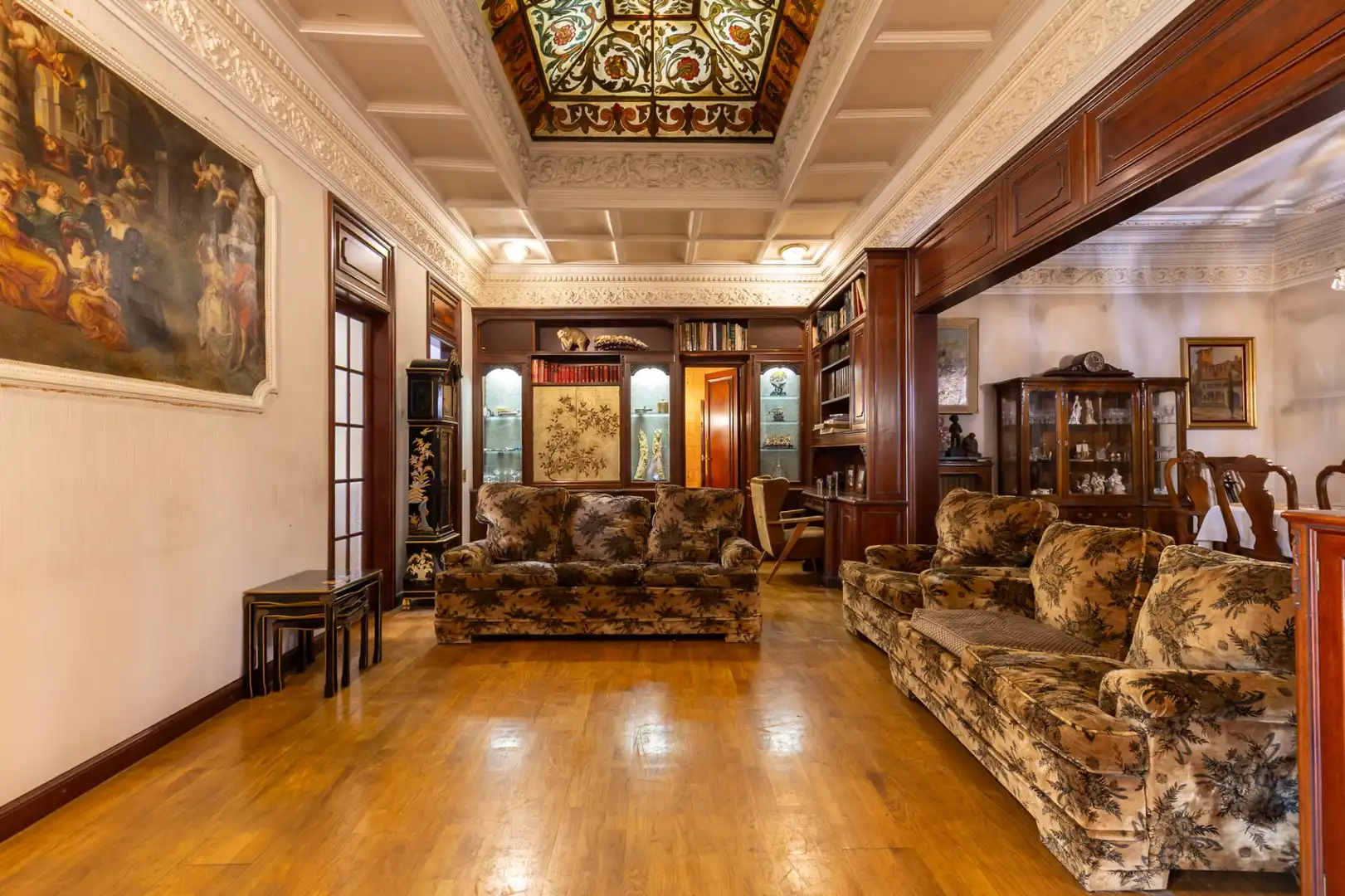 Wohnzimmer von Einfamilien-Reihenhaus zum Verkauf in Barcelona mit Terrasse und Abstellraum