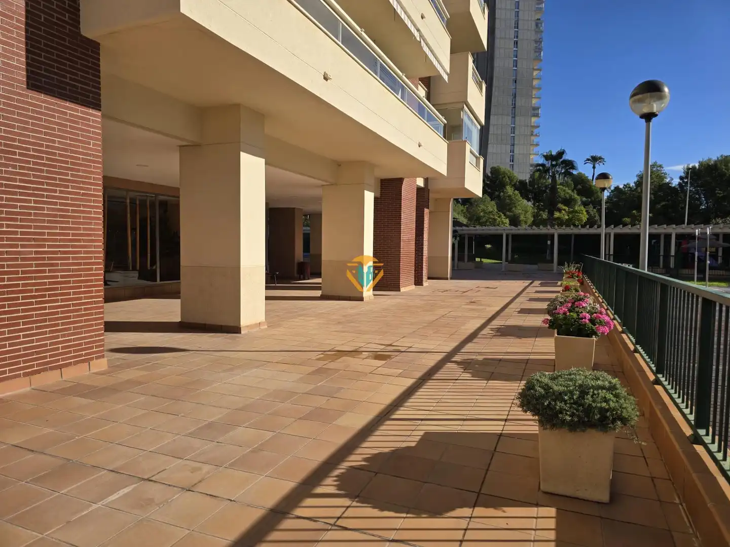 Terraza de Apartamento en venta en Benidorm con Aire acondicionado, Calefacción y Jardín privado