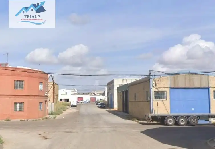 Vista exterior de Nave industrial en venta en Mairena del Alcor