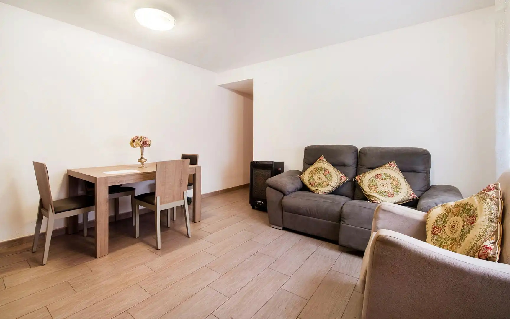 Wohnzimmer von Haus oder Chalet zum Verkauf in Sant Boi de Llobregat mit Privatgarten und Terrasse