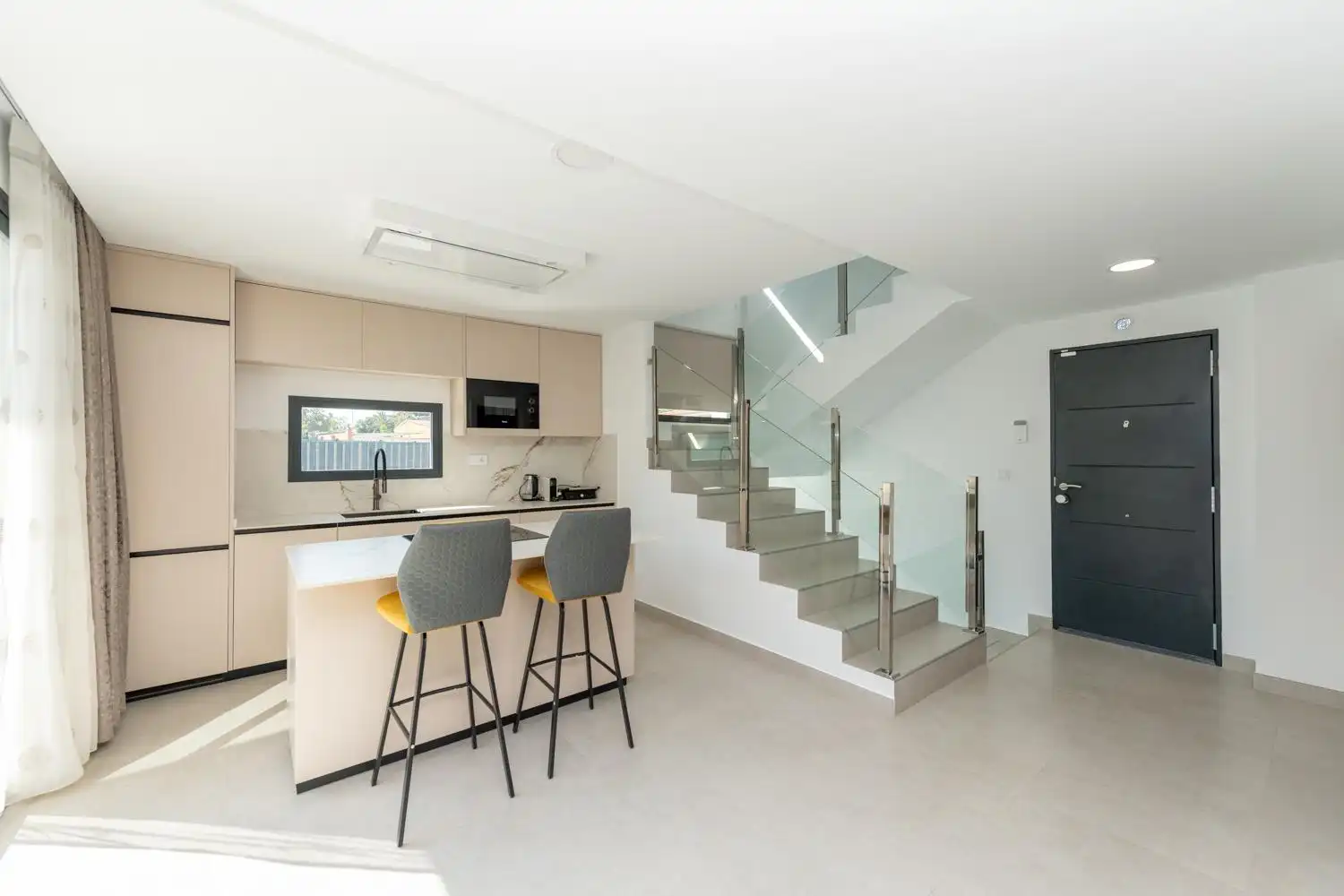 Küche von Haus oder Chalet zur Miete in El Campello mit Klimaanlage, Privatgarten und Terrasse