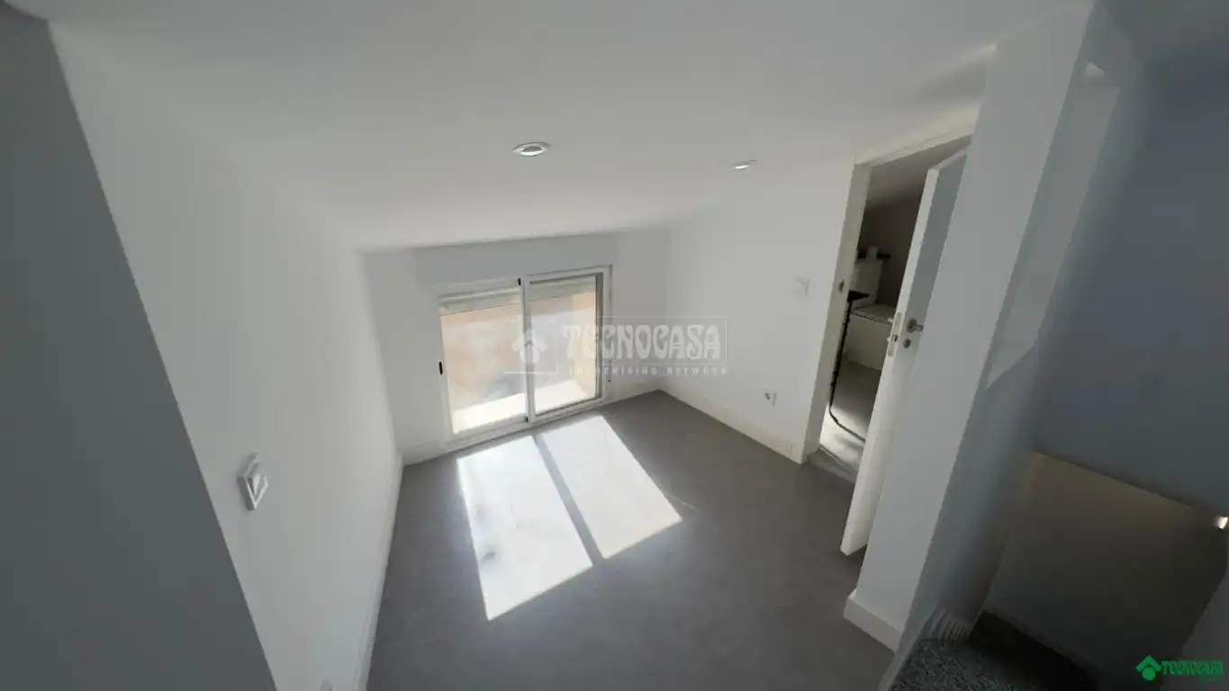 Habitación de Casa adosada en venta en Villarrubio con Calefacción, Amueblado y Alarma