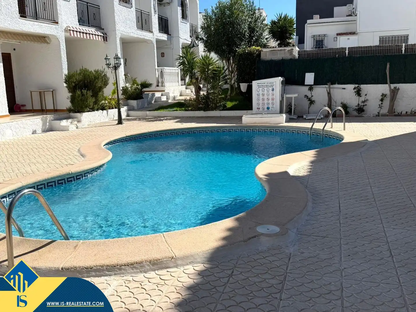 Casa amb piscina en venda a Nueva Torrevieja - Aguas Nuevas
