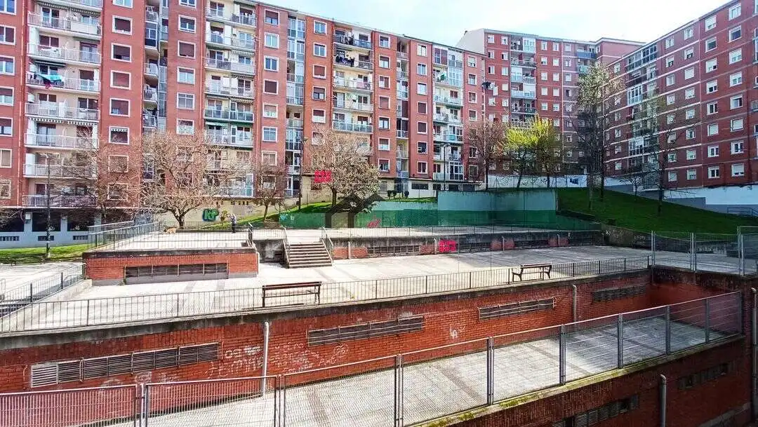 Vista exterior de Piso en venta en Bilbao 
