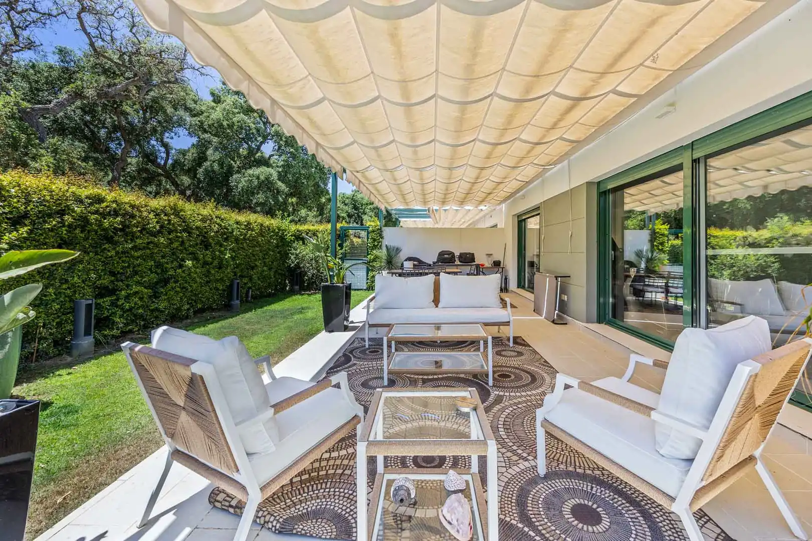 Terraza de Planta baja en venta en Sotogrande con Aire acondicionado, Calefacción y Jardín privado