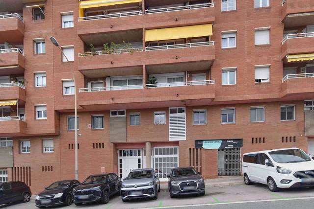 Local comercial en Venta en C/ Josep Trueta en Sant Joan - TV3