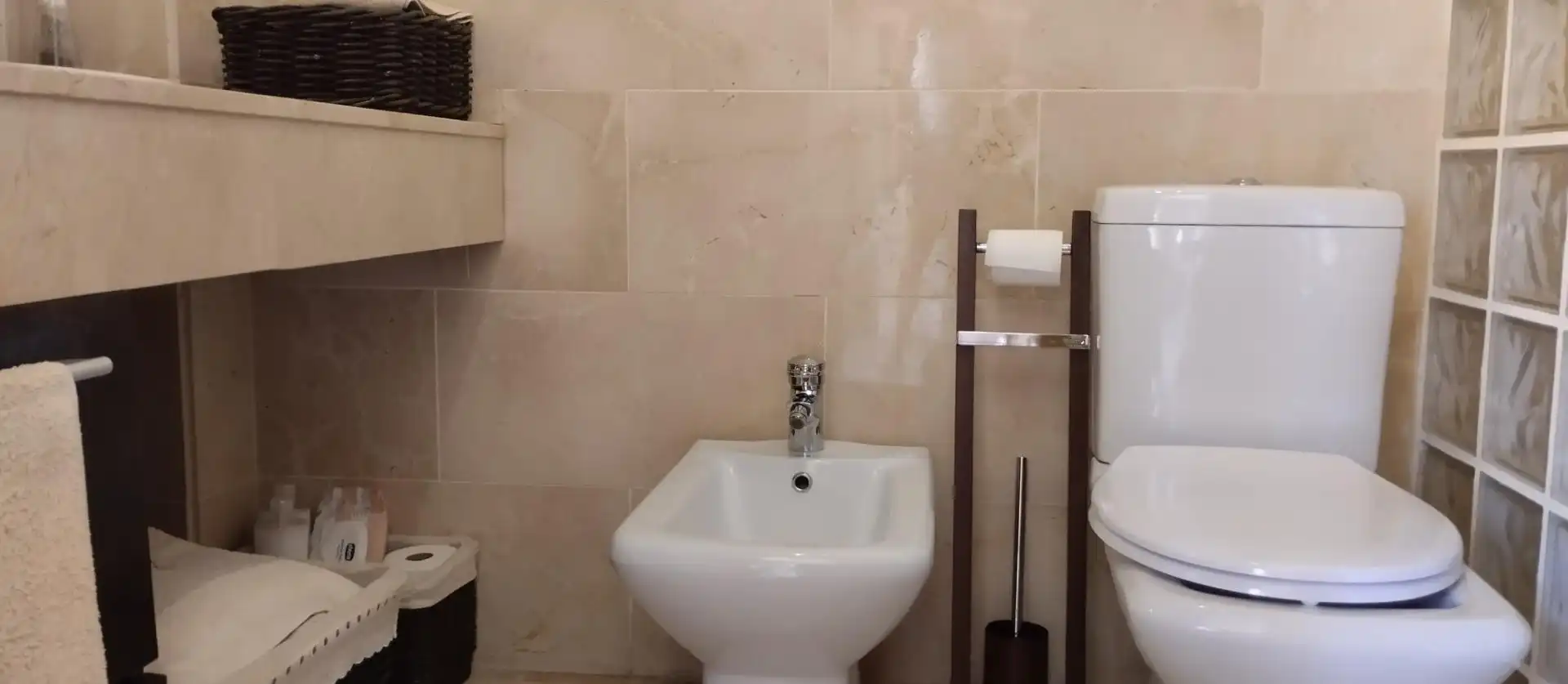 Baño de Casa o chalet en venta en Córdoba con Aire acondicionado, Calefacción y Jardín privado