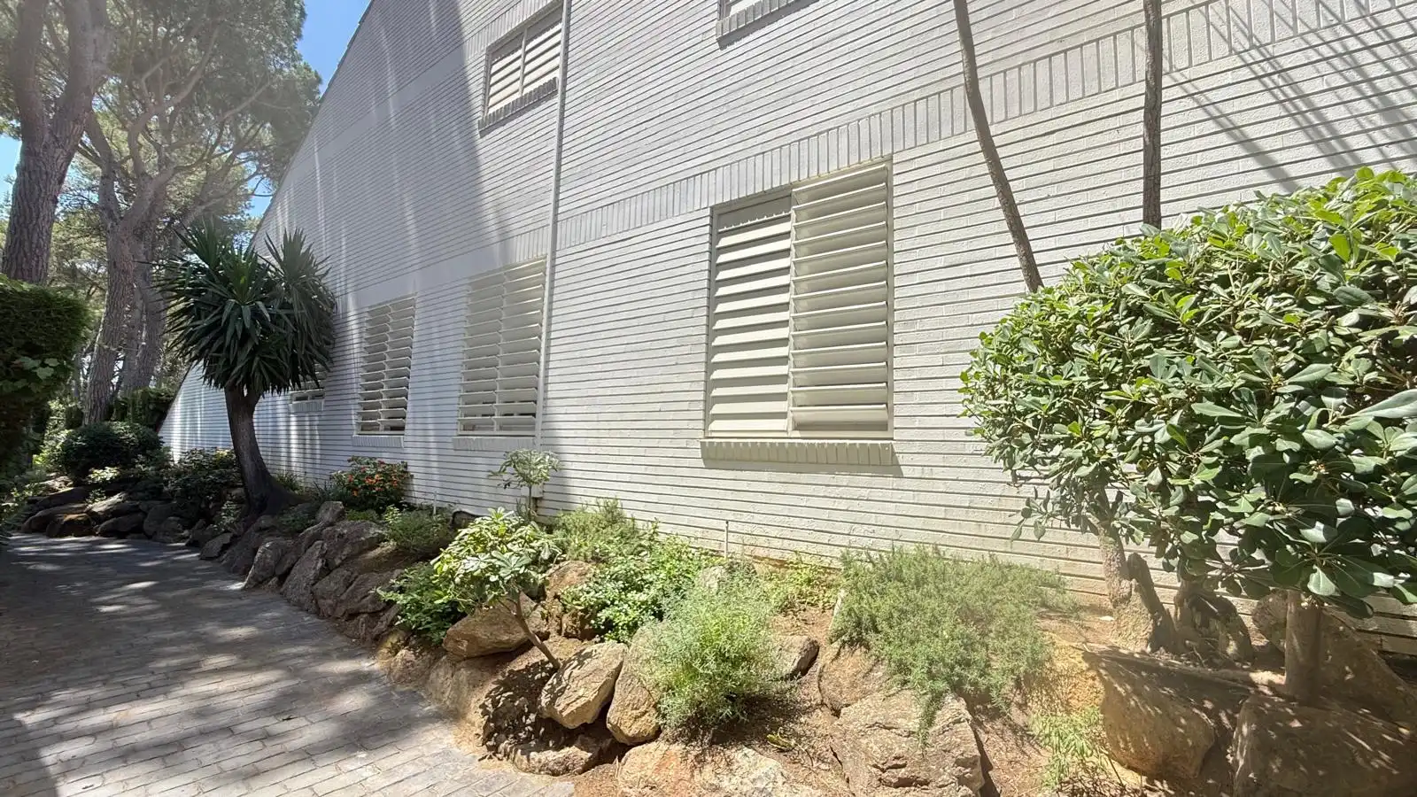 Vista exterior de Apartament en venda en Pals amb Calefacció, Jardí privat i Piscina