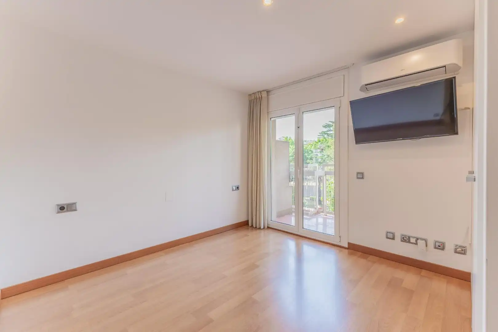 Habitación de Piso en venta en Mataró con Parquet