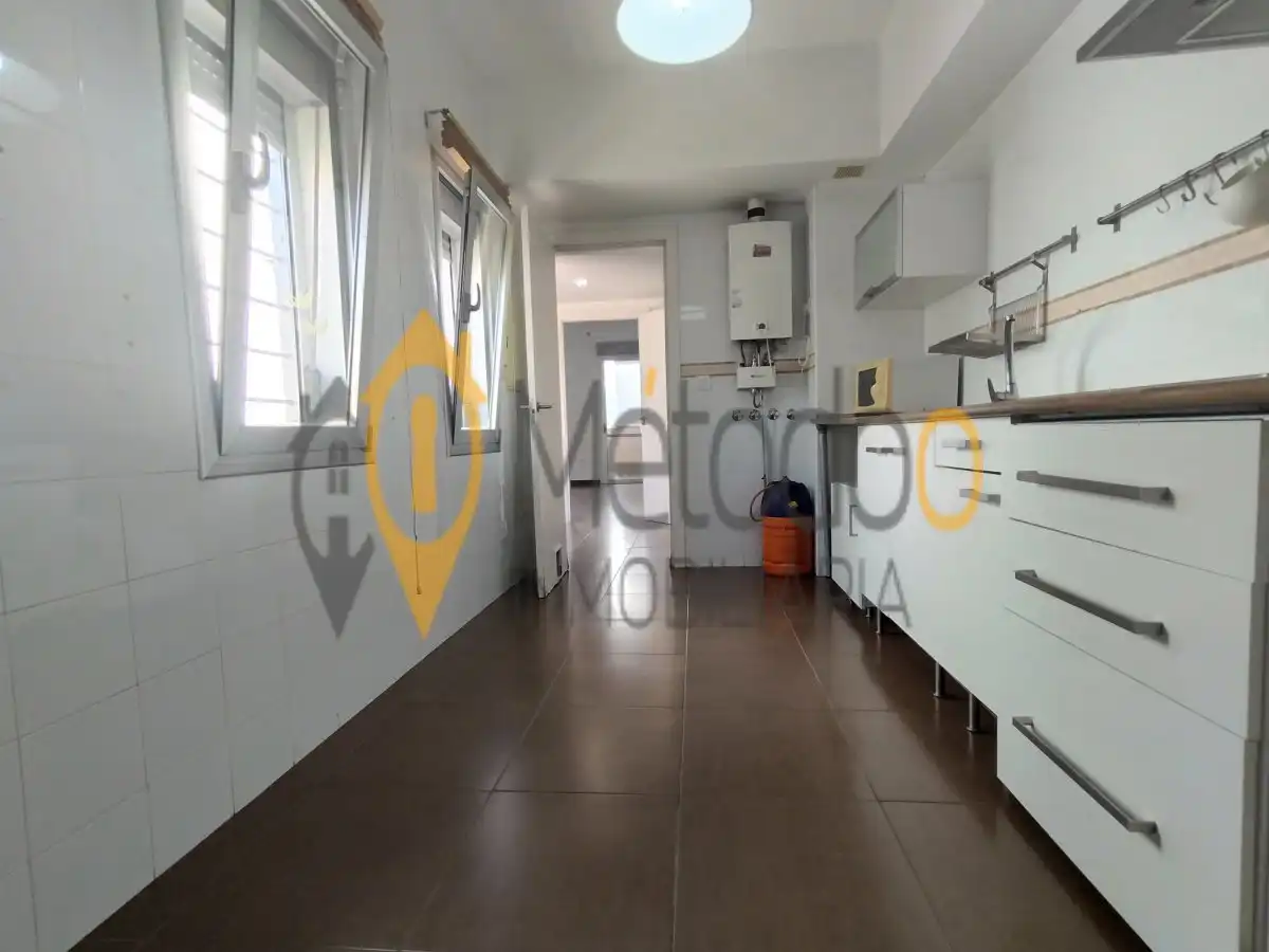 Cocina de Casa adosada en venta en La Rinconada con Aire acondicionado, Terraza y Trastero
