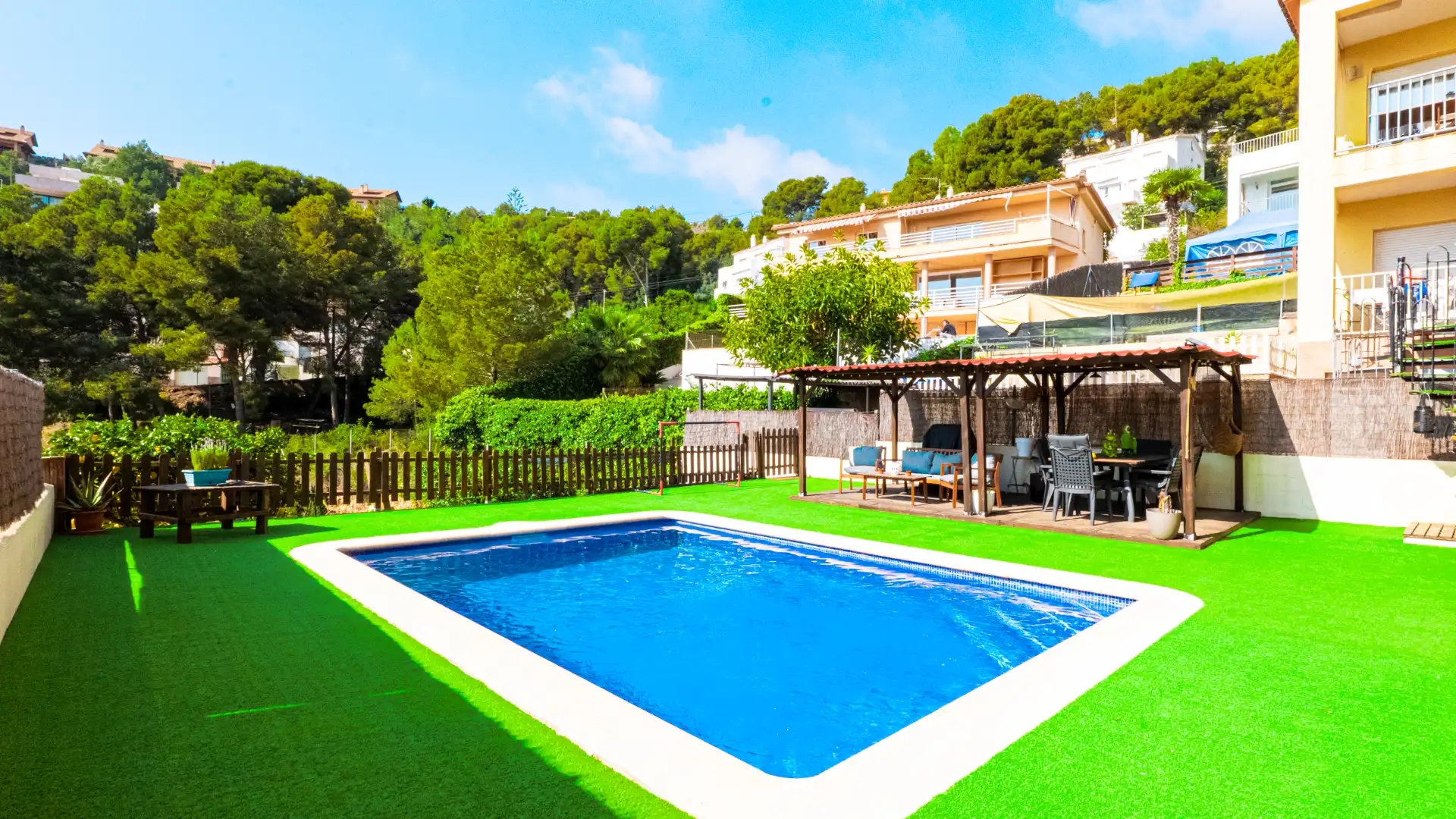 Piscina de Casa adosada en venta en Calafell con Calefacción, Jardín privado y Terraza