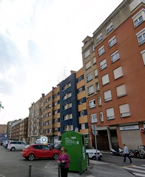 Vista exterior de Pis en venda en Gijón 