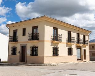 Vista exterior de Casa adosada en venda en Villanueva del Trabuco amb Calefacció