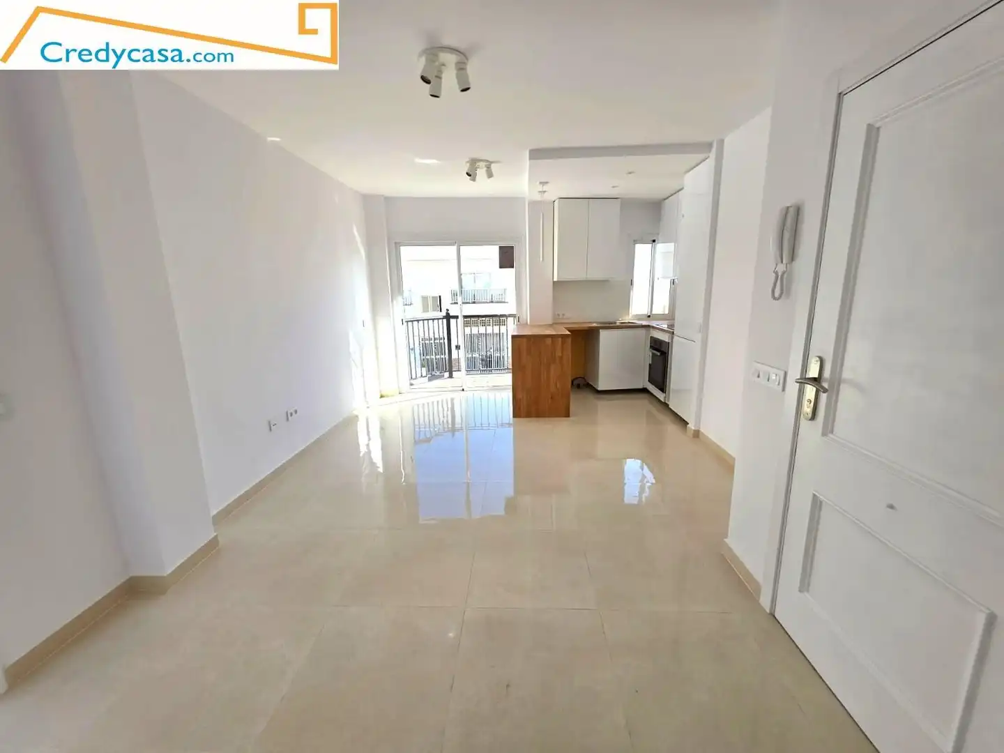 Flat with terrace for sale in Casco Urbano, imagen 3