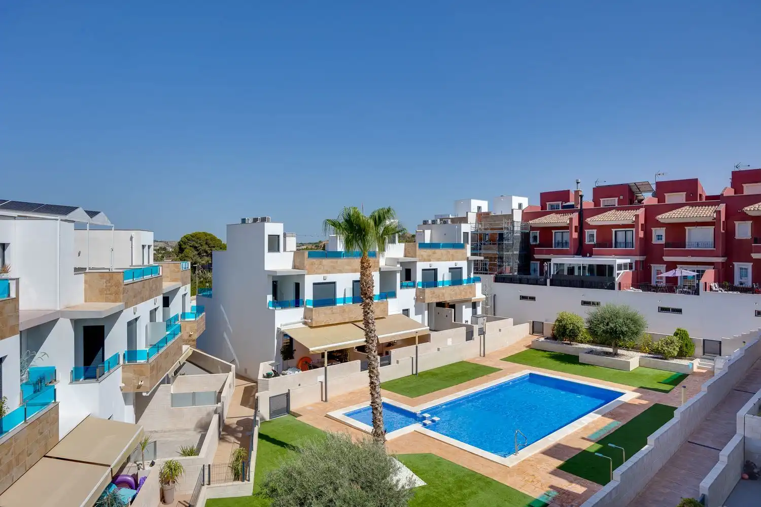 Reihenhaus mit Pool zum Verkauf in Calle Carmen Laforet 58, imagen 41