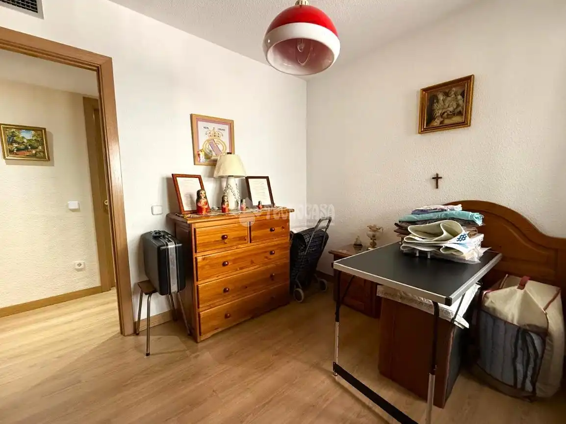 Habitación de Piso en venta en Madrid con Trastero