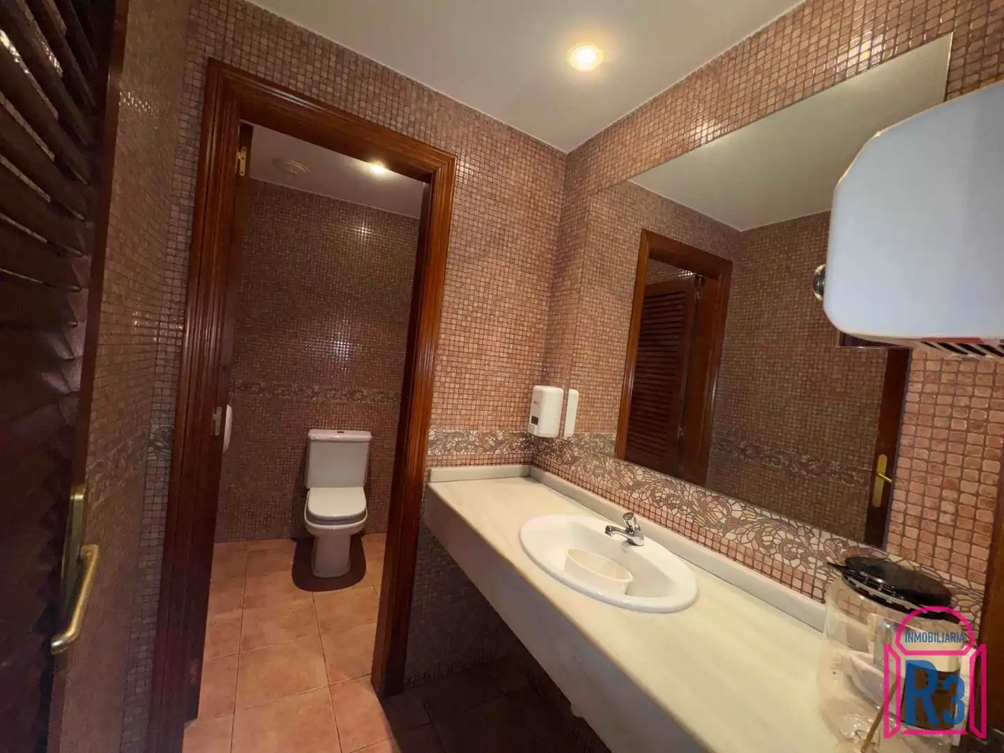 Local comercial en venda a Santa Ana, imagen 17