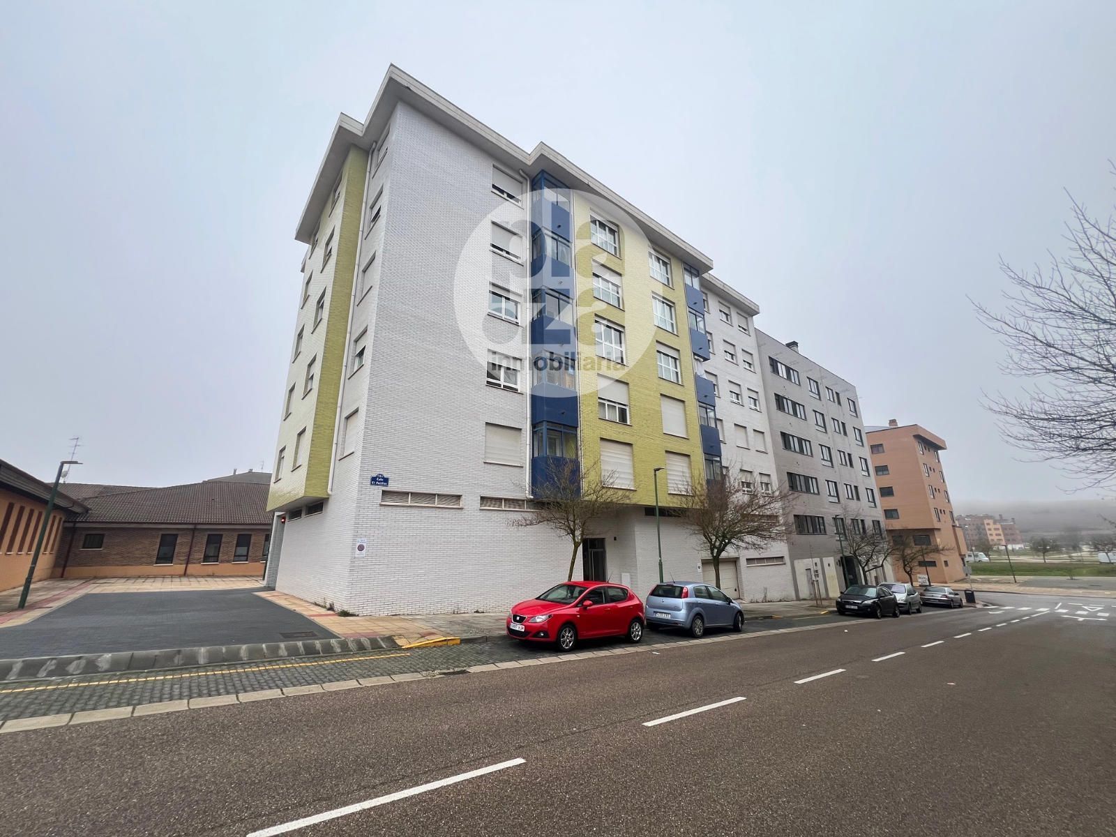 Exterior view of Flat to rent in Burgos Capital  with Heating and Storage room