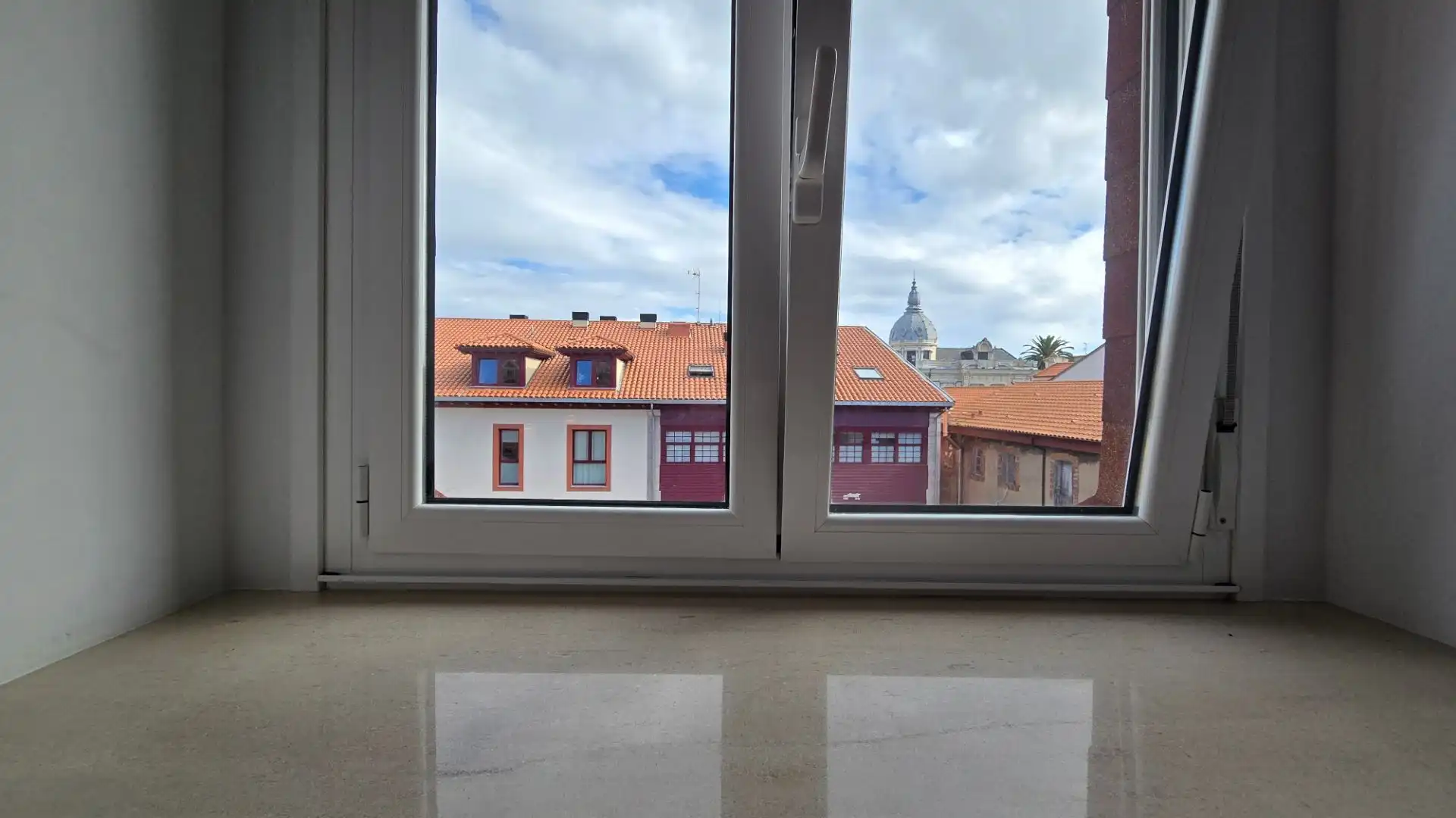 Bedroom of Flat for sale in Llanes  with Heating and Storage room