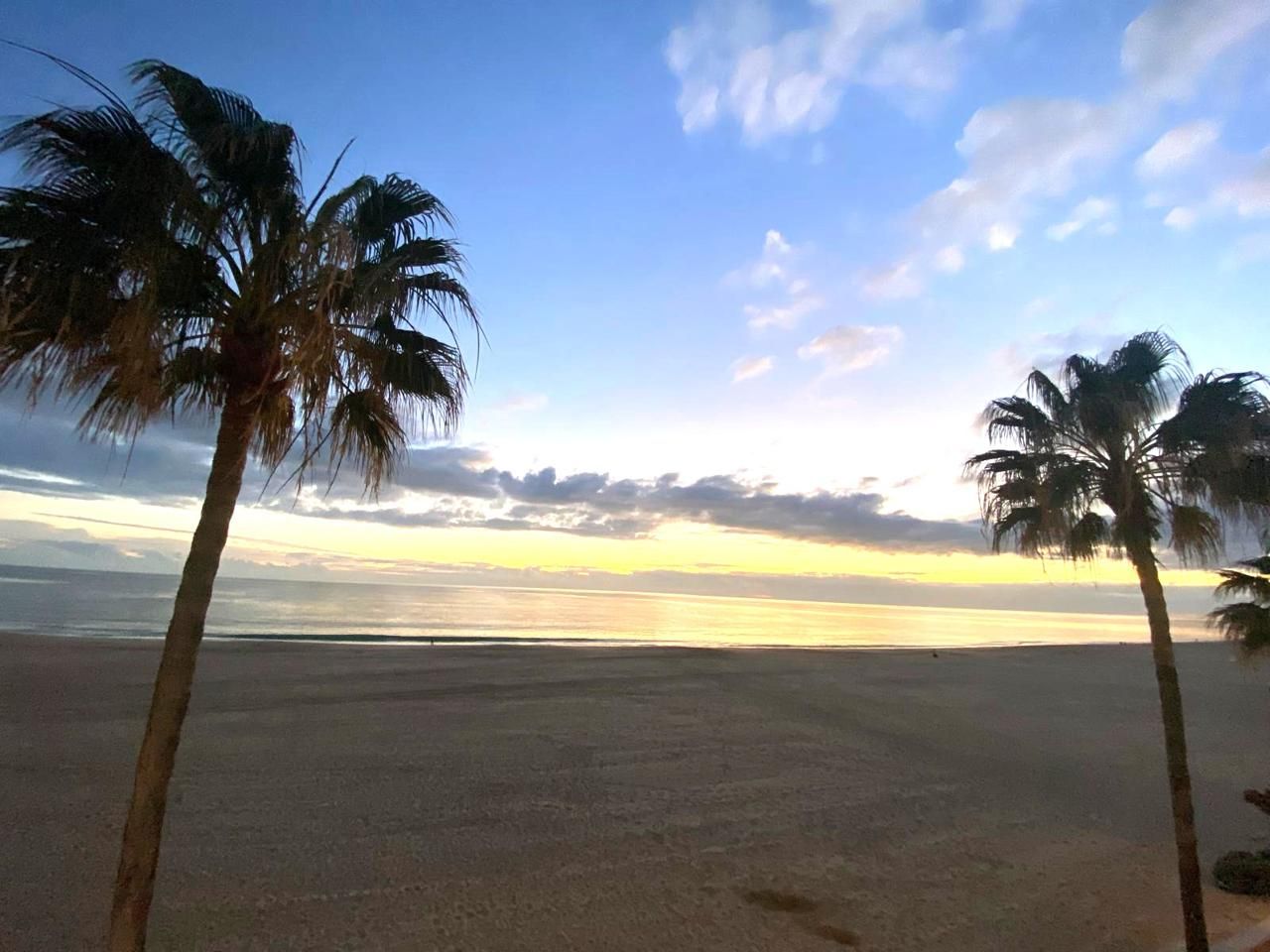 Exterior view of Apartment for sale in Rota  with Air Conditioner and Balcony