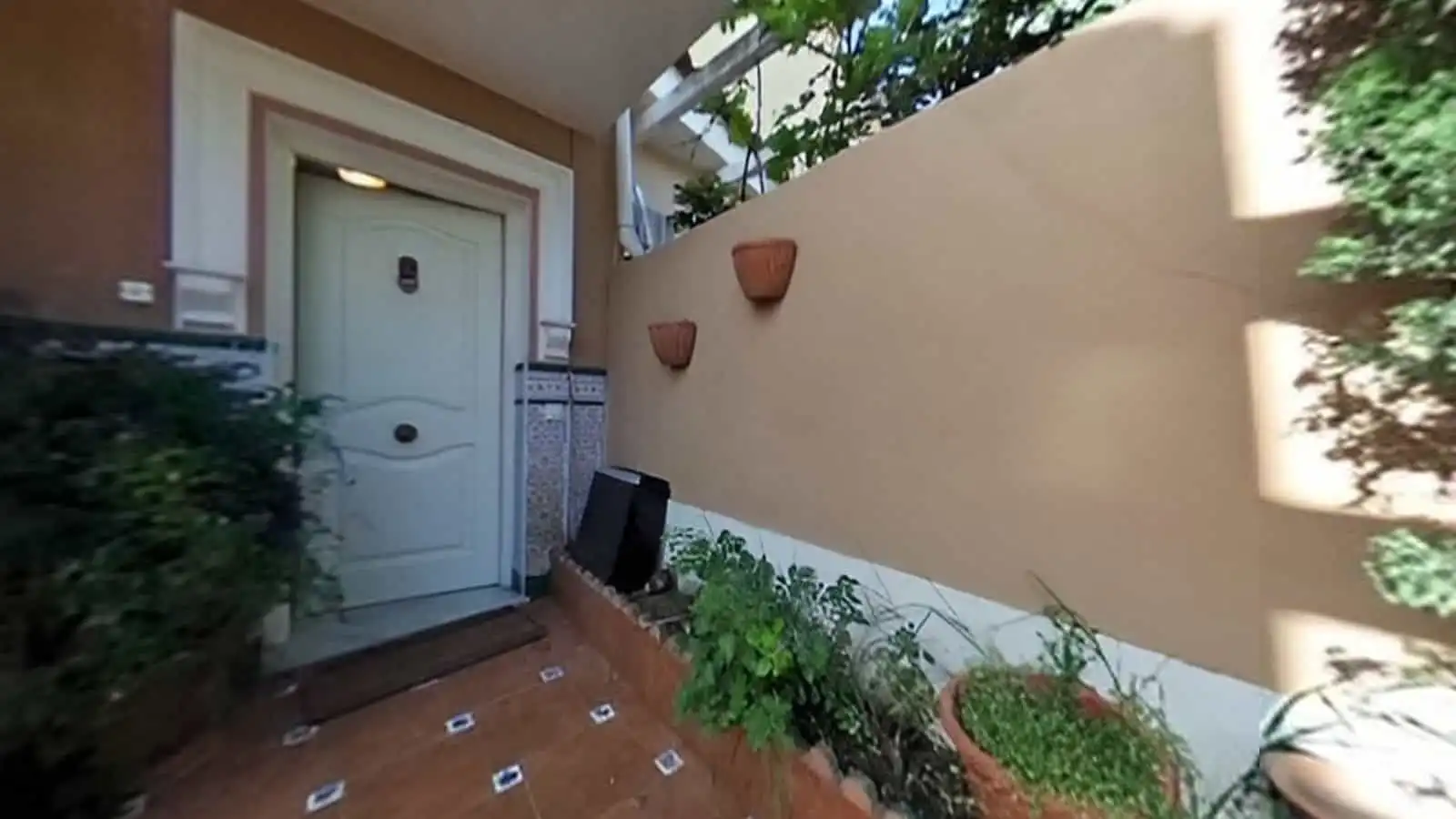 Balcony of Houses for sale in Benalmádena  with Air Conditioner, Private garden and Terrace