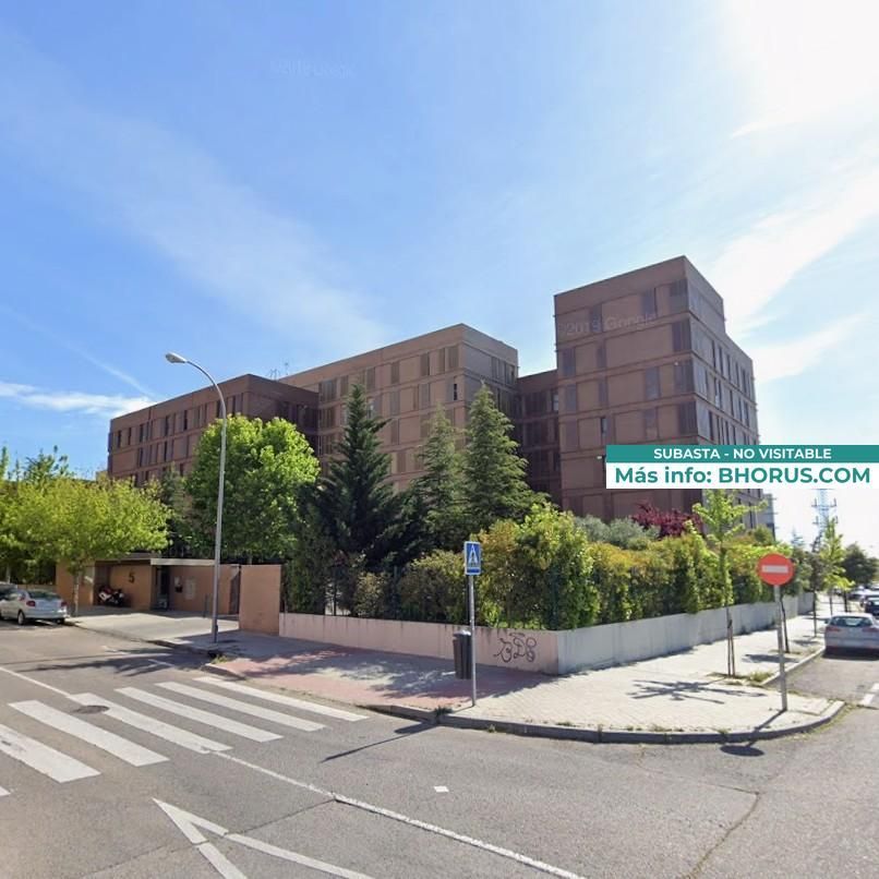 Vista exterior de Piso en venta en  Madrid Capital con Jardín privado