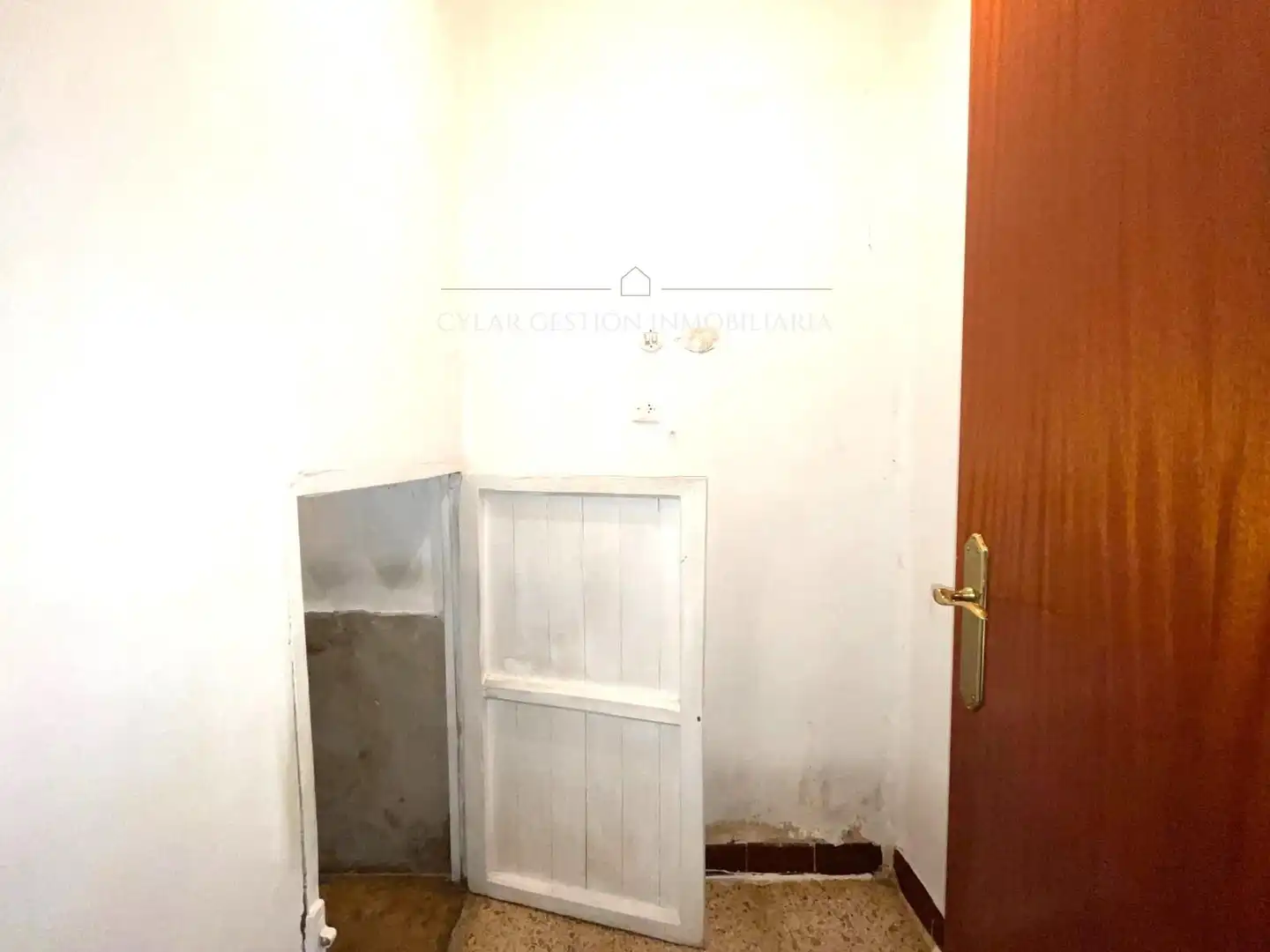 Casa o xalet en venda en San Pedro de Rozados amb Calefacció, Traster i Moblat