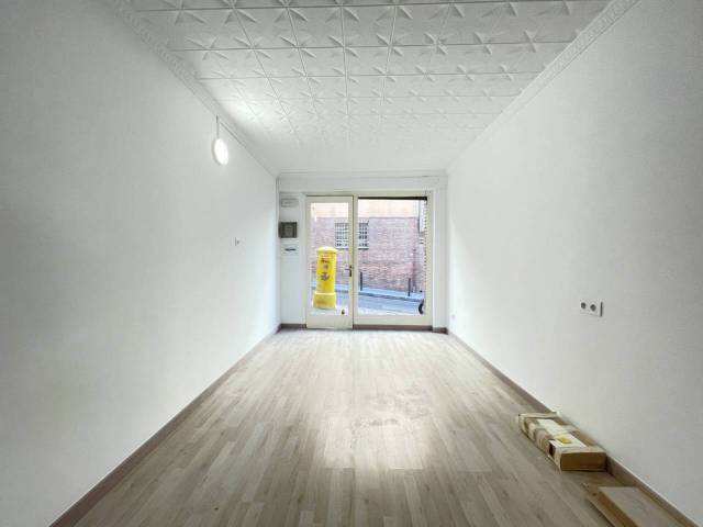 Local comercial en Alquiler en Calle Calderón de la Barca, 37 en El Carmel