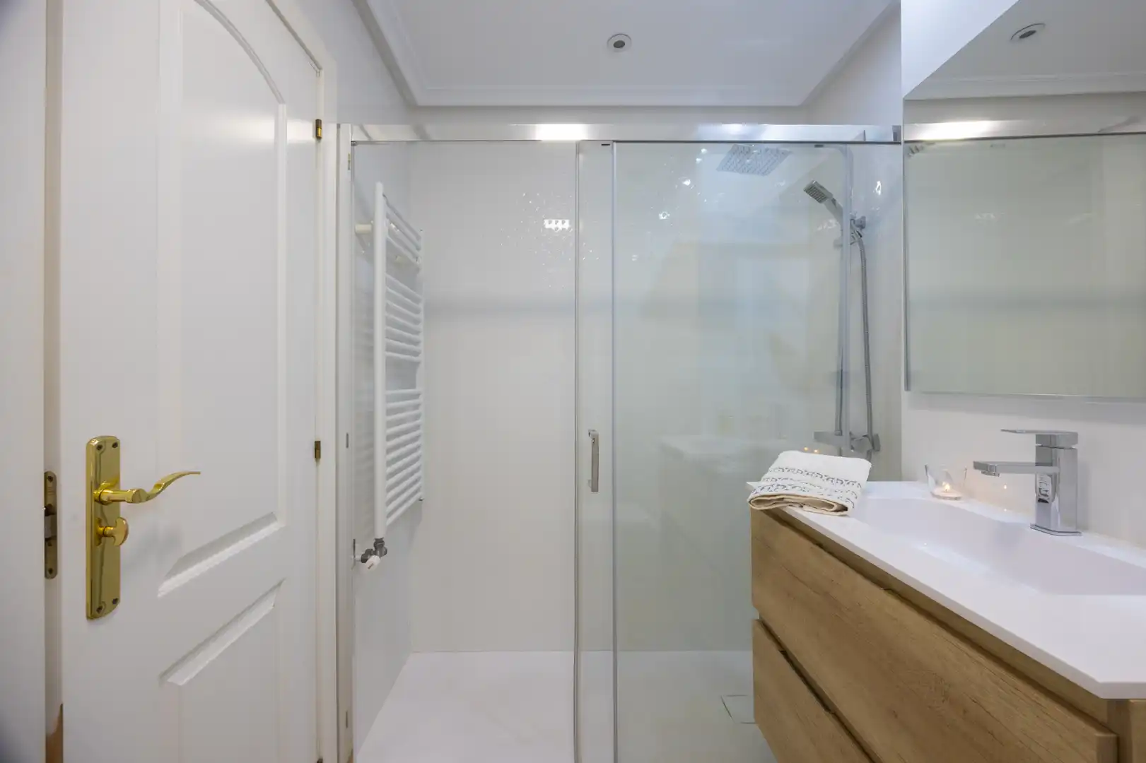 Bathroom of Houses for sale in Toledo  with Air Conditioner, Heating and Private garden