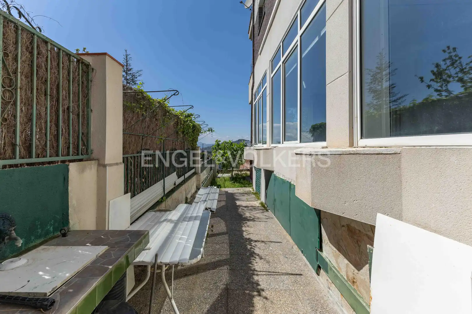 Terraza de Casa o chalet en venta en Esplugues de Llobregat con Aire acondicionado, Calefacción y Jardín privado
