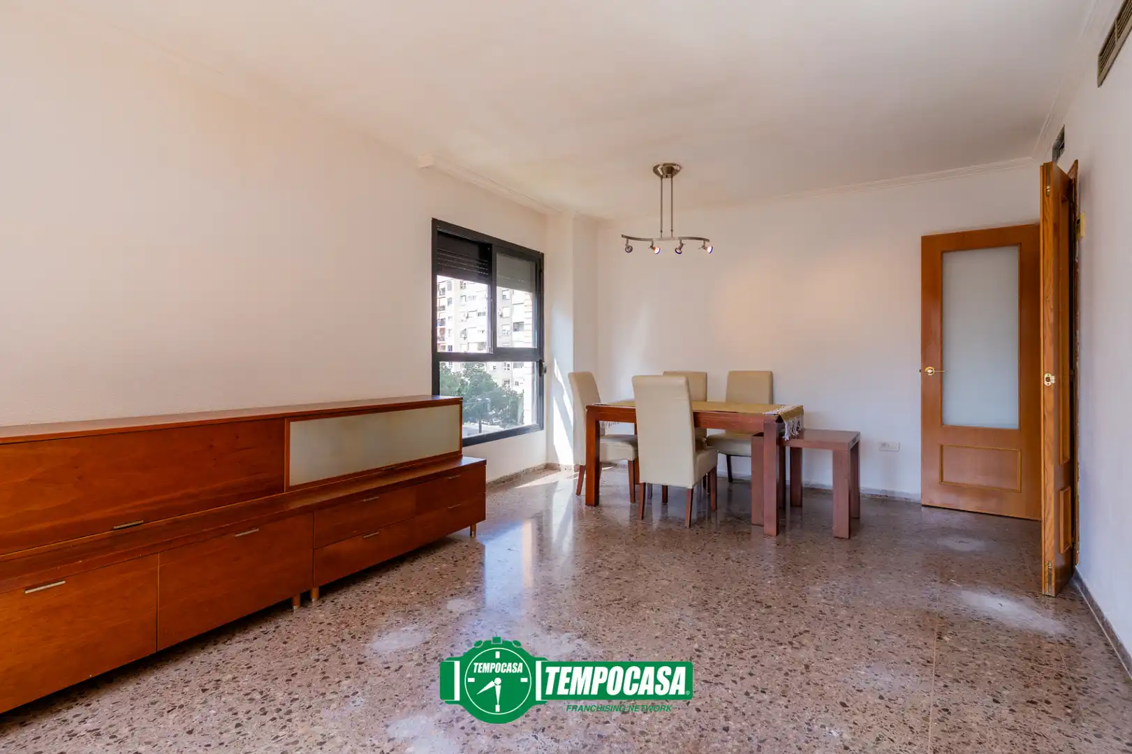 Comedor de Piso en venta en Valencia con Aire acondicionado, Calefacción y Internet