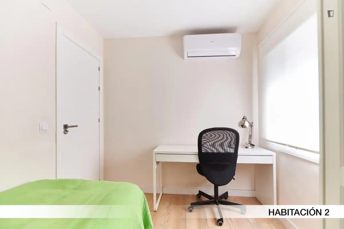 Habitación en Triana Este