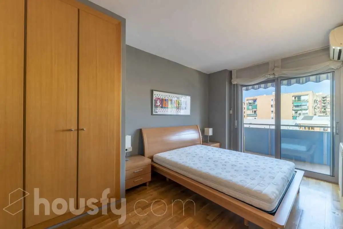 Bedroom of Flat for rent in Mataró  with Air Conditioner, Heating and Parquet flooring