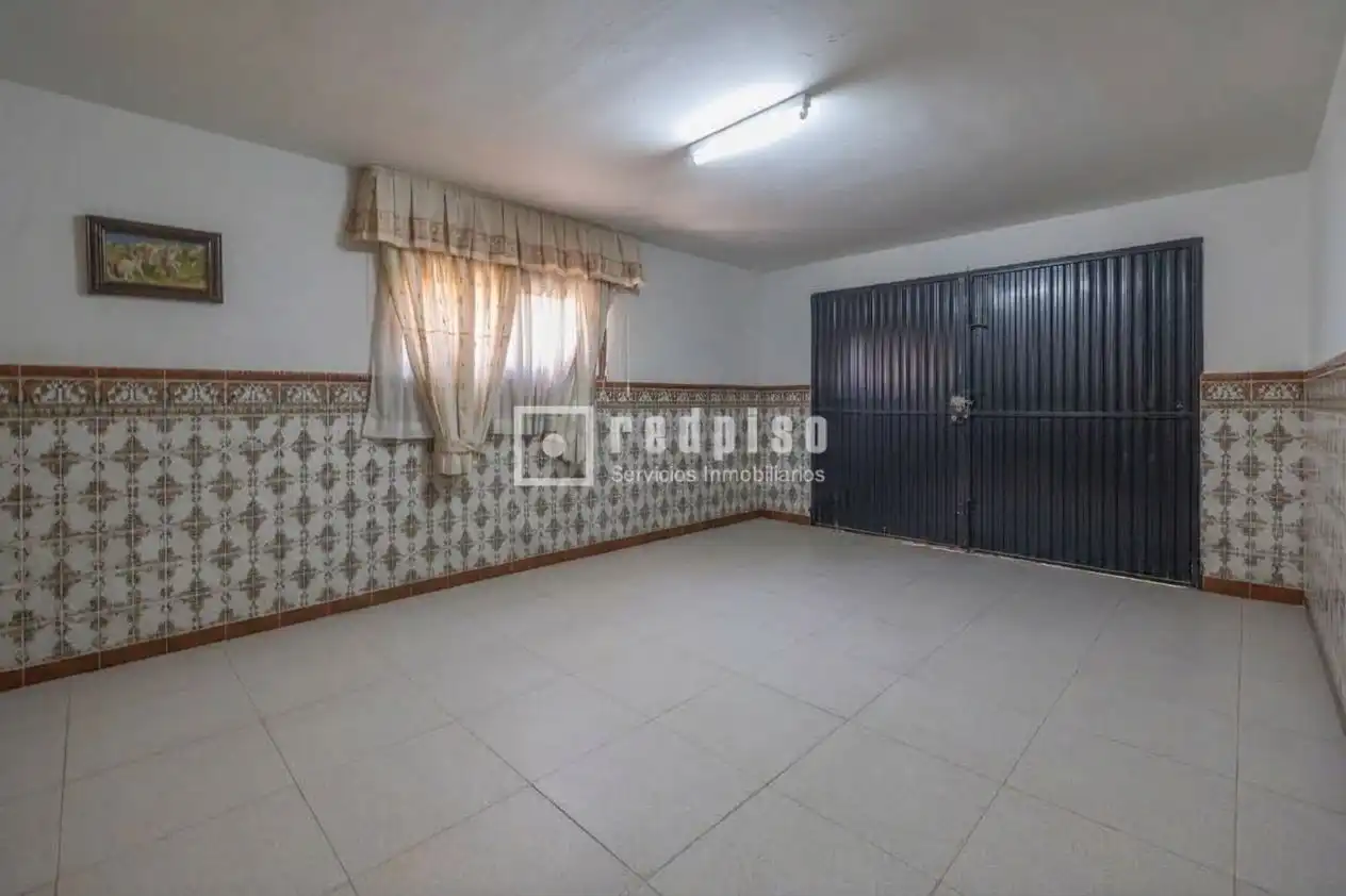 Houses for sale in Villa del Prado  with Heating, Private garden and Terrace