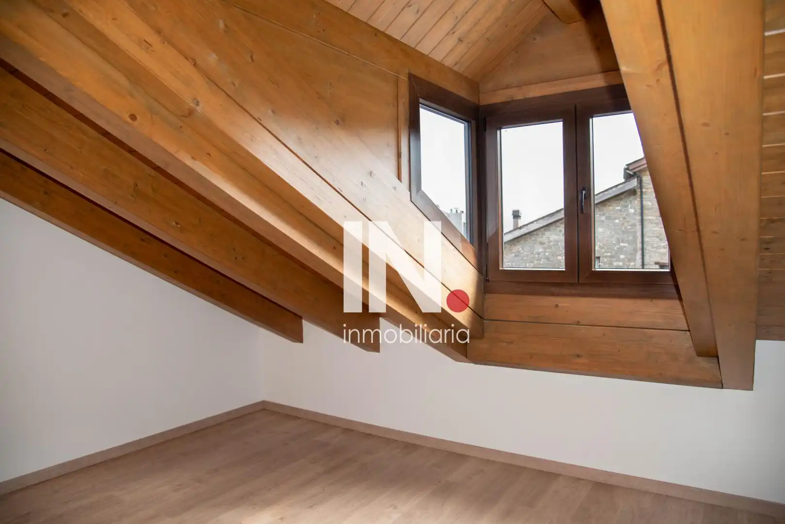 Habitación de Casa adosada en venta en Sort