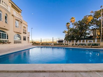 Piscina de Apartament en venda en Torrevieja amb Aire condicionat, Calefacció i Terrassa