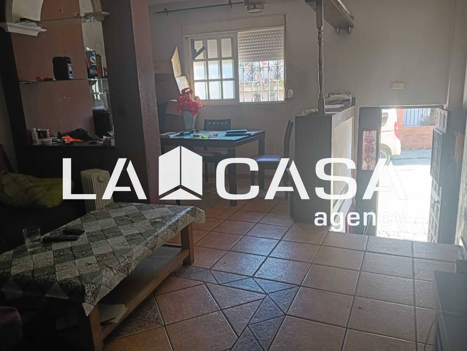 House or chalet for sale in Algeciras  with Terrace