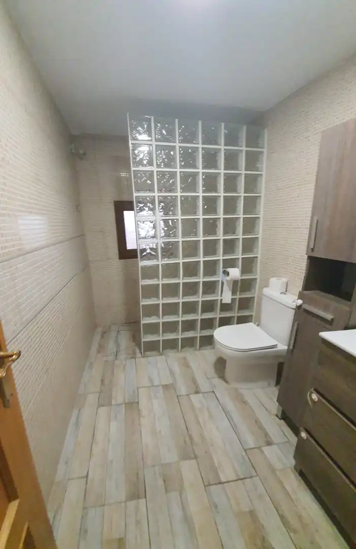 Baño de Finca rústica en venta en Osera de Ebro con Calefacción, Terraza y Amueblado