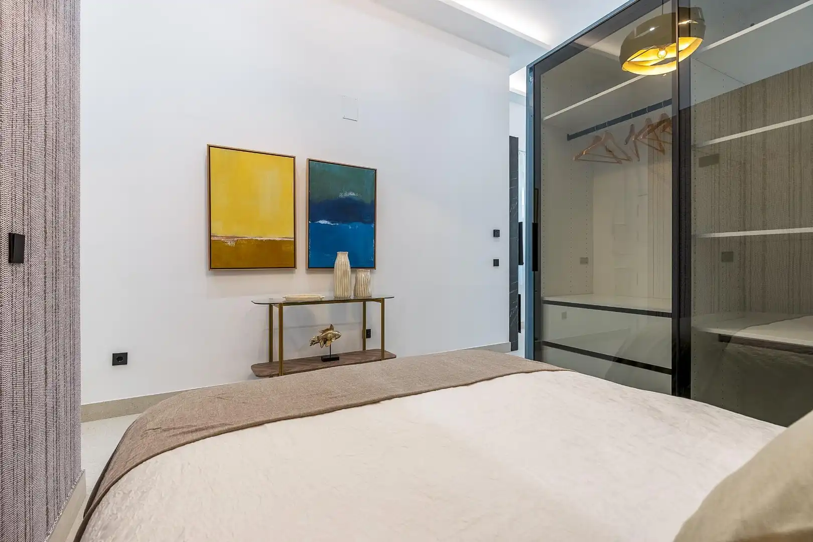 Habitación de Planta baja en venta en Granada con Jardín privado, Amueblado y Piscina comunitaria