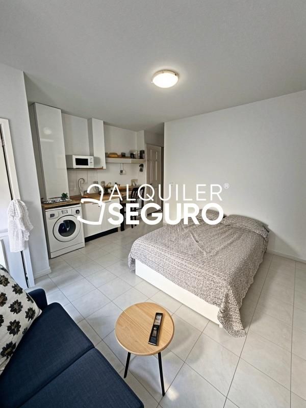 Habitación de Estudio de alquiler en Torrevieja con Amueblado