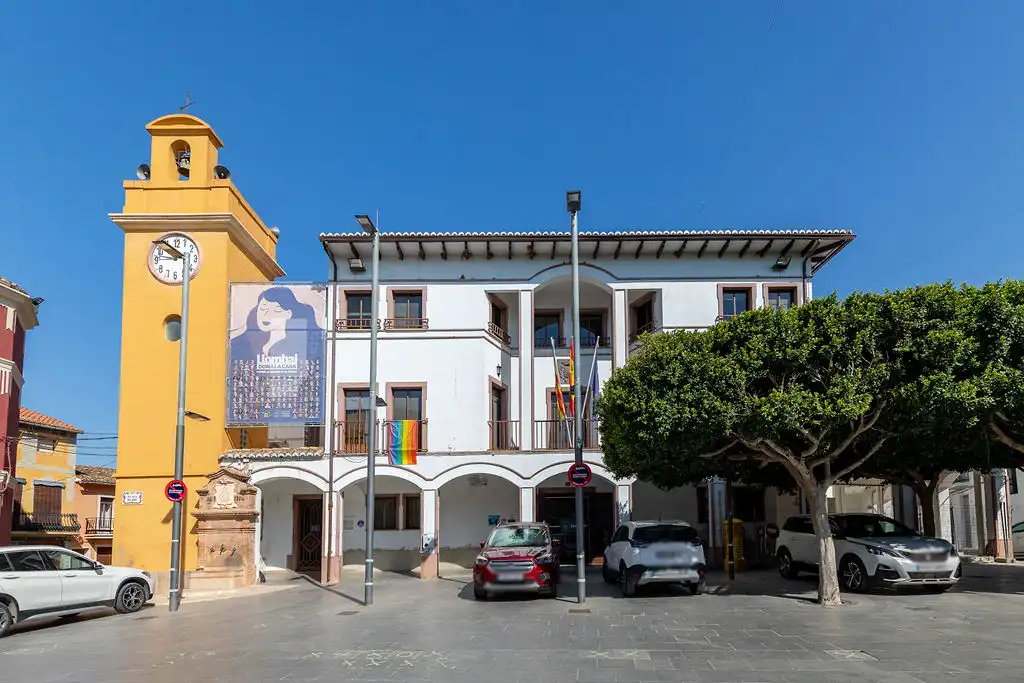 Exterior view of Commercial properties for sale in Llombai