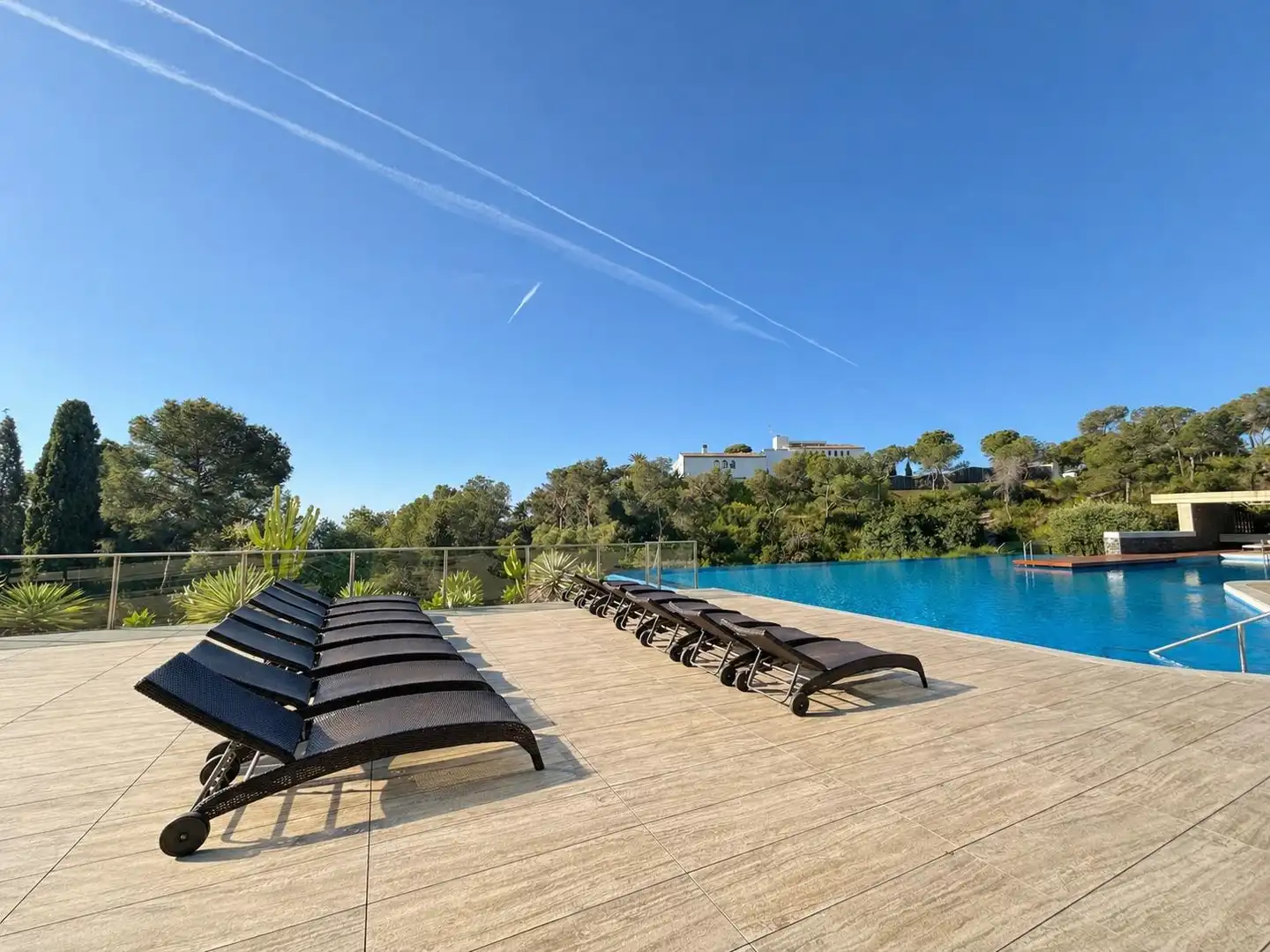 Schwimmbecken von Wohnung zum Verkauf in Sant Pere de Ribes mit Klimaanlage, Heizung und Terrasse