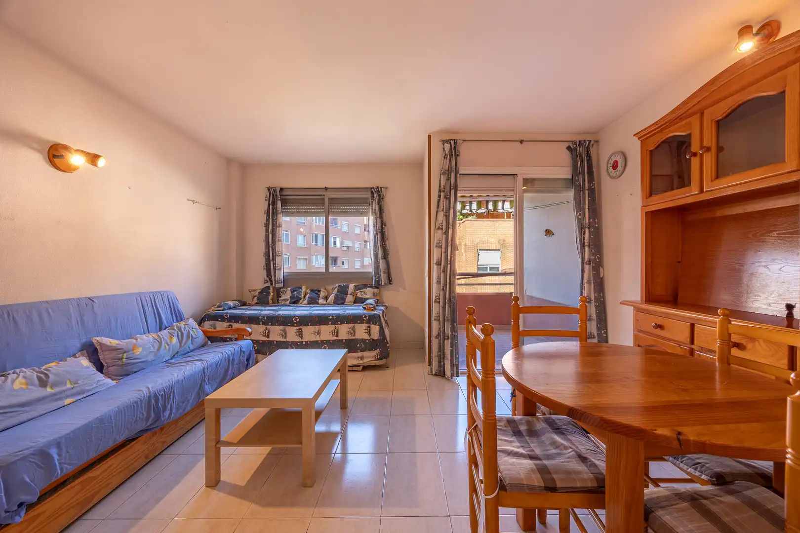 Sala d'estar de Apartament en venda en Benidorm amb Moblat