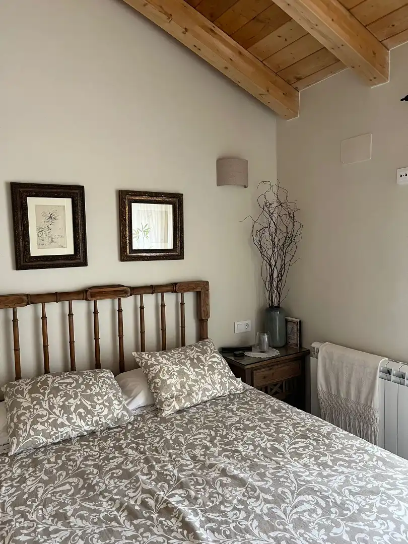 Schlafzimmer von Einfamilien-Reihenhaus zum Verkauf in Piedrahíta mit Heizung, Möbliert und Ofen
