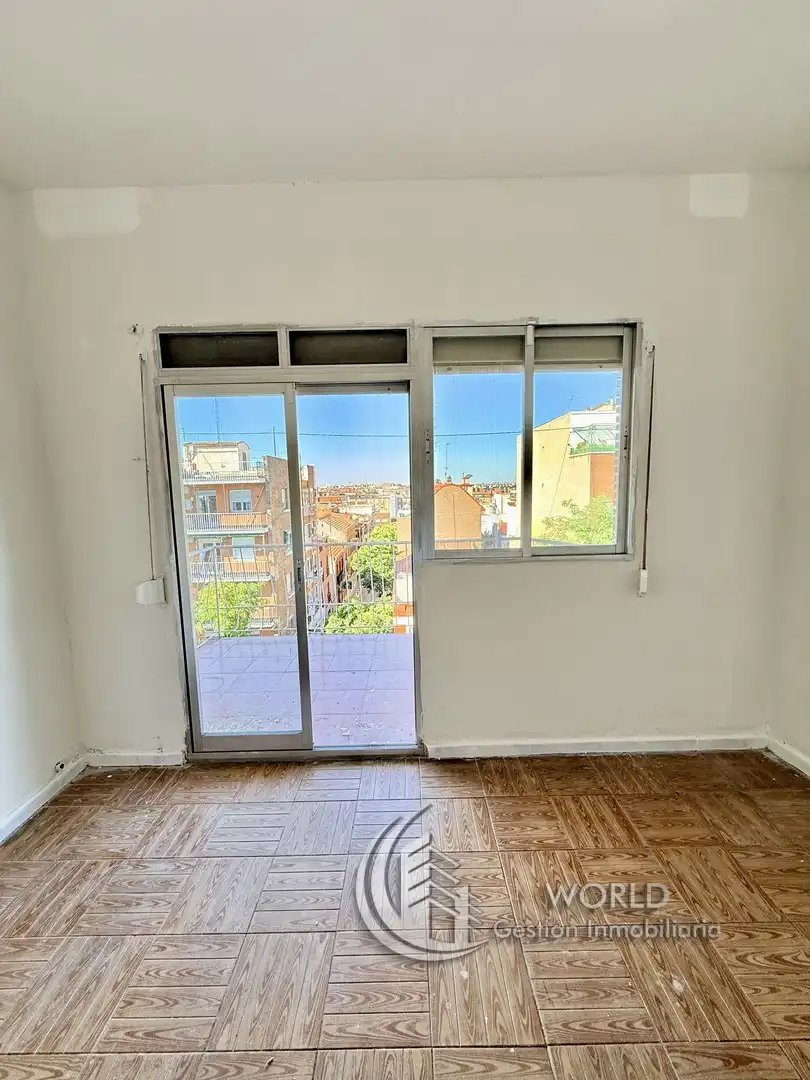 Bedroom of Attic for sale in Madrid  with Terrace, Balcony and Alarm