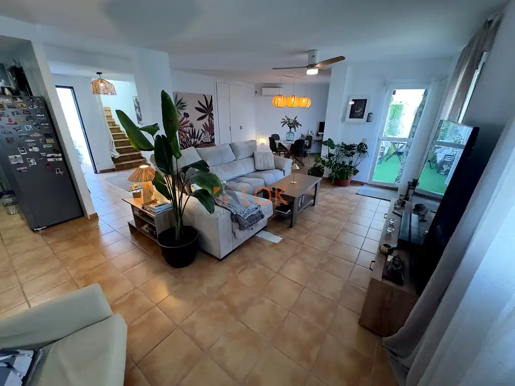 Sala de estar de Dúplex en venta en Vélez-Málaga