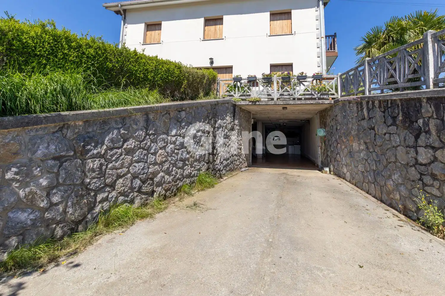 Parking de Casa adosada en venta en Orendain con Calefacción, Terraza y Trastero