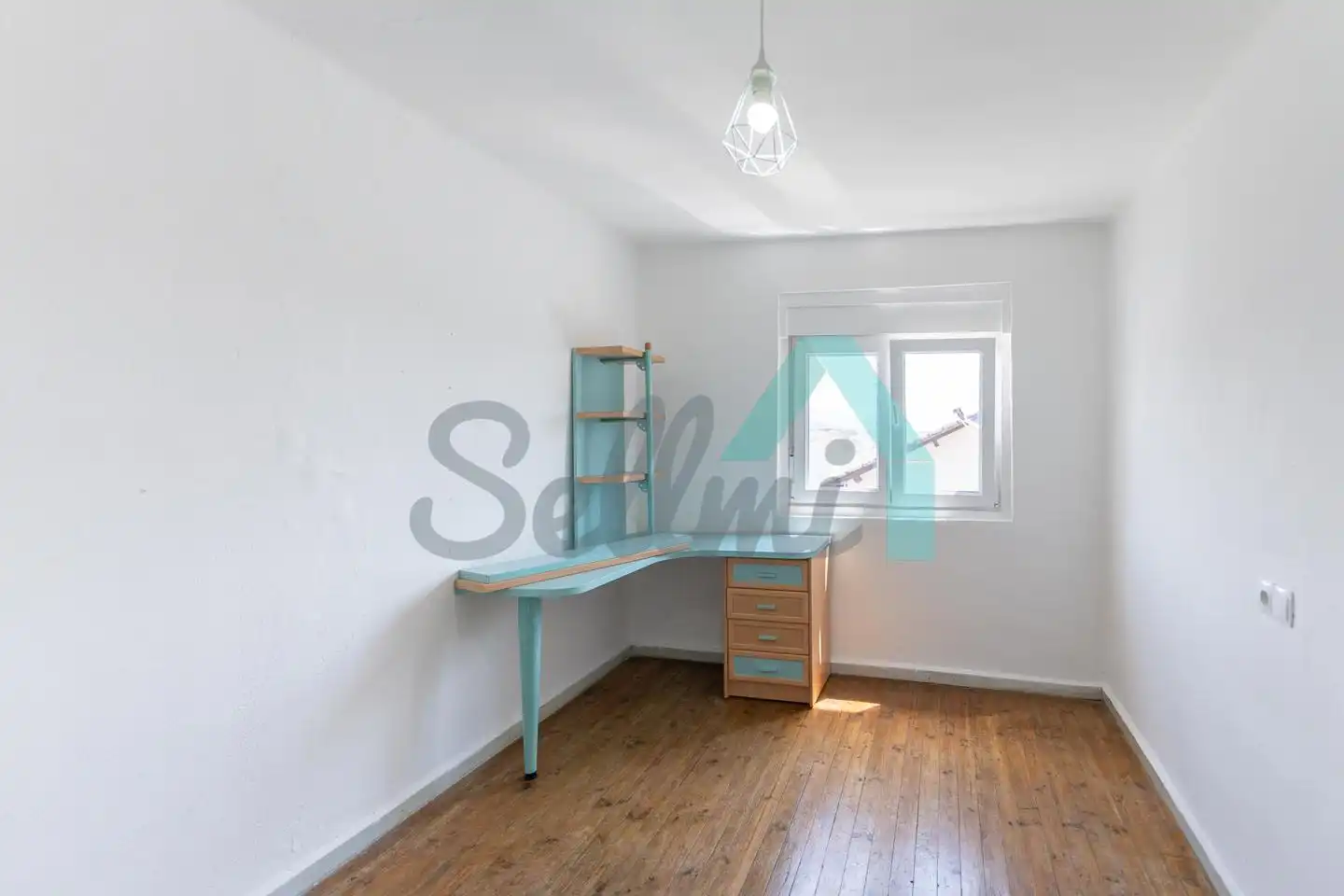 Schlafzimmer von Einfamilien-Reihenhaus zum Verkauf in Tineo mit Privatgarten