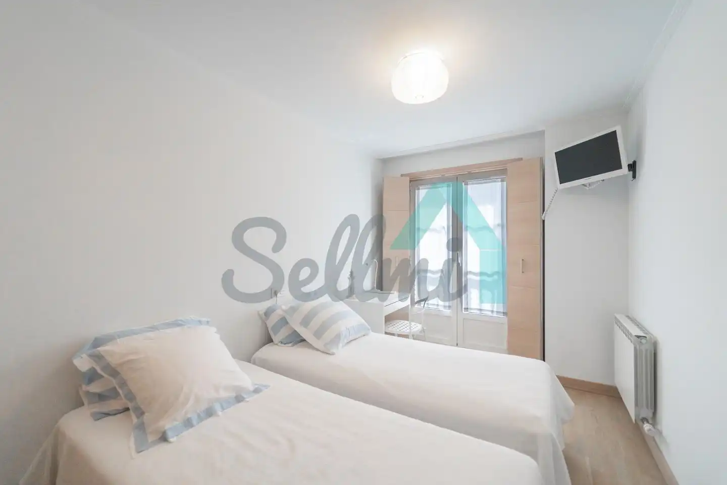Bedroom of Flat for sale in Castropol  with Heating, Storage room and Furnished