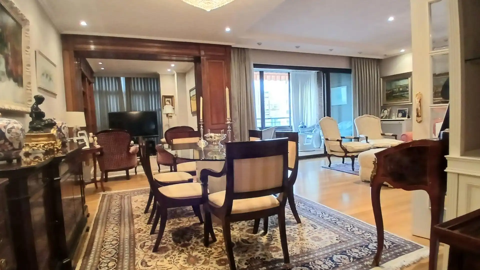 Dining room of Flat for sale in  Madrid Capital  with Air Conditioner, Private garden and Terrace